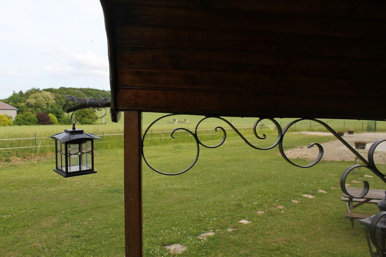 Semezanges Roulotte Montfee Bed & Breakfast エクステリア 写真
