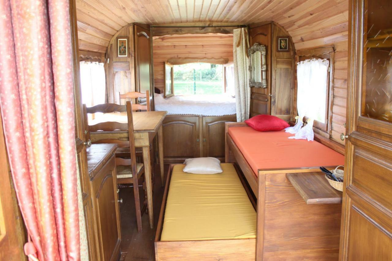 Semezanges Roulotte Montfee Bed & Breakfast エクステリア 写真